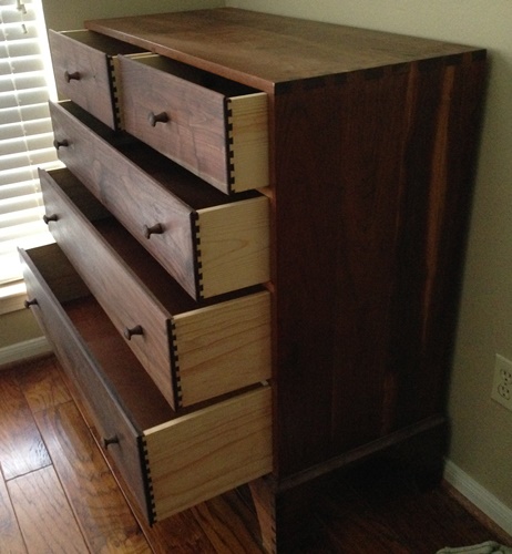 Chest of drawers